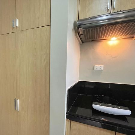 Rumi Apartelle Hotel Angeles Ngoại thất bức ảnh