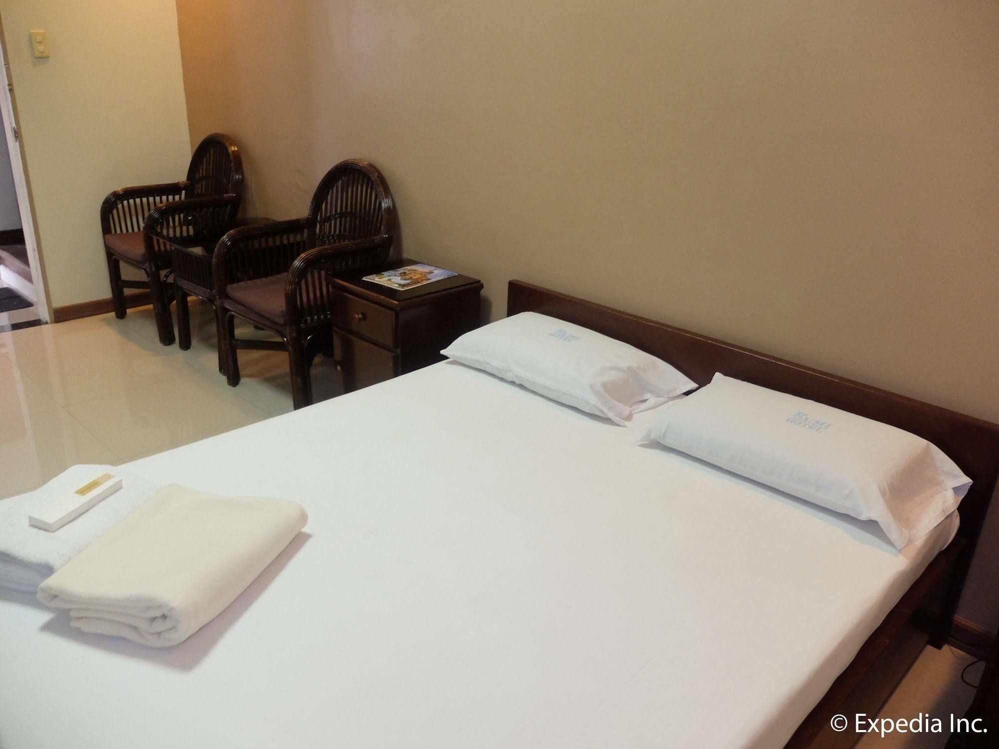 Rumi Apartelle Hotel Angeles Ngoại thất bức ảnh