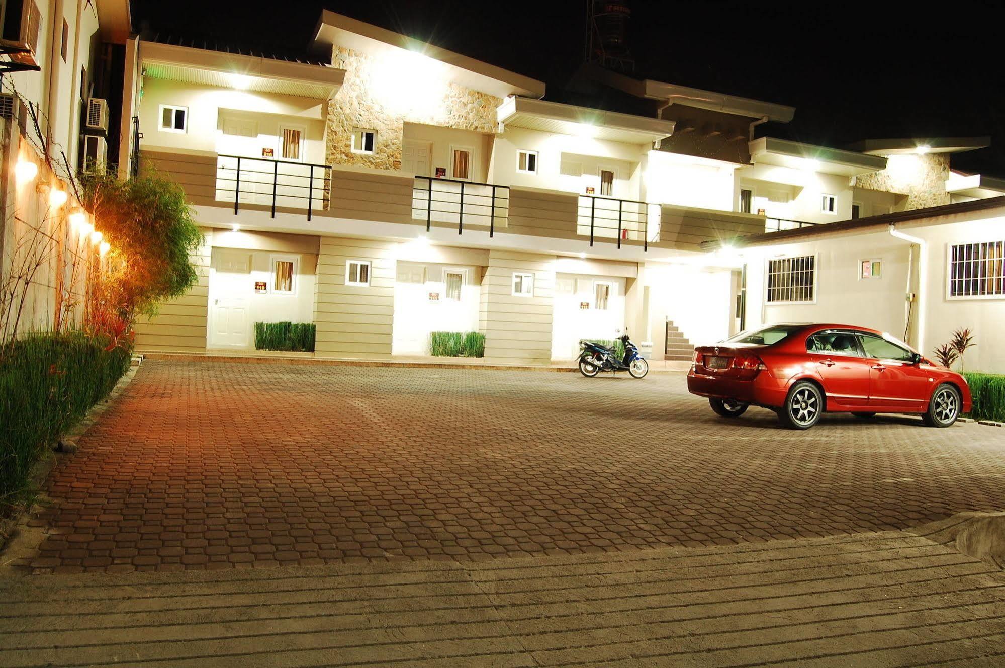 Rumi Apartelle Hotel Angeles Ngoại thất bức ảnh