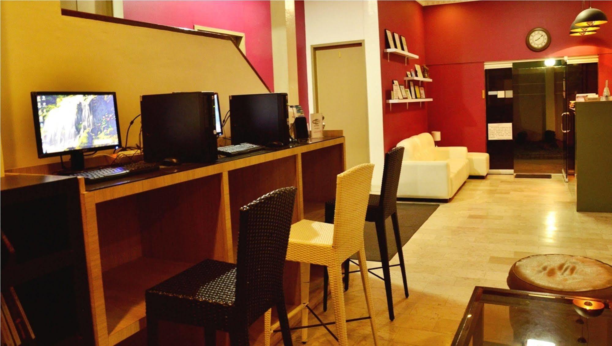 Rumi Apartelle Hotel Angeles Ngoại thất bức ảnh