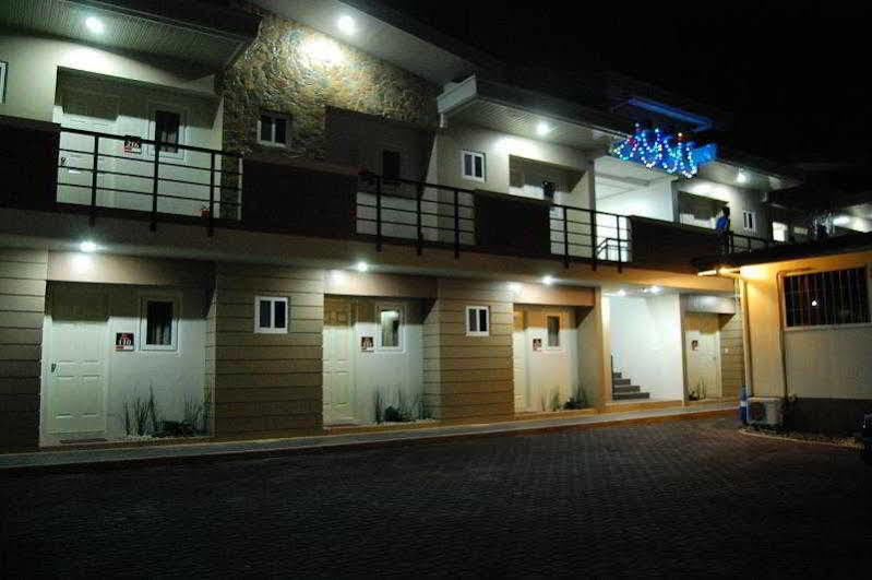 Rumi Apartelle Hotel Angeles Ngoại thất bức ảnh